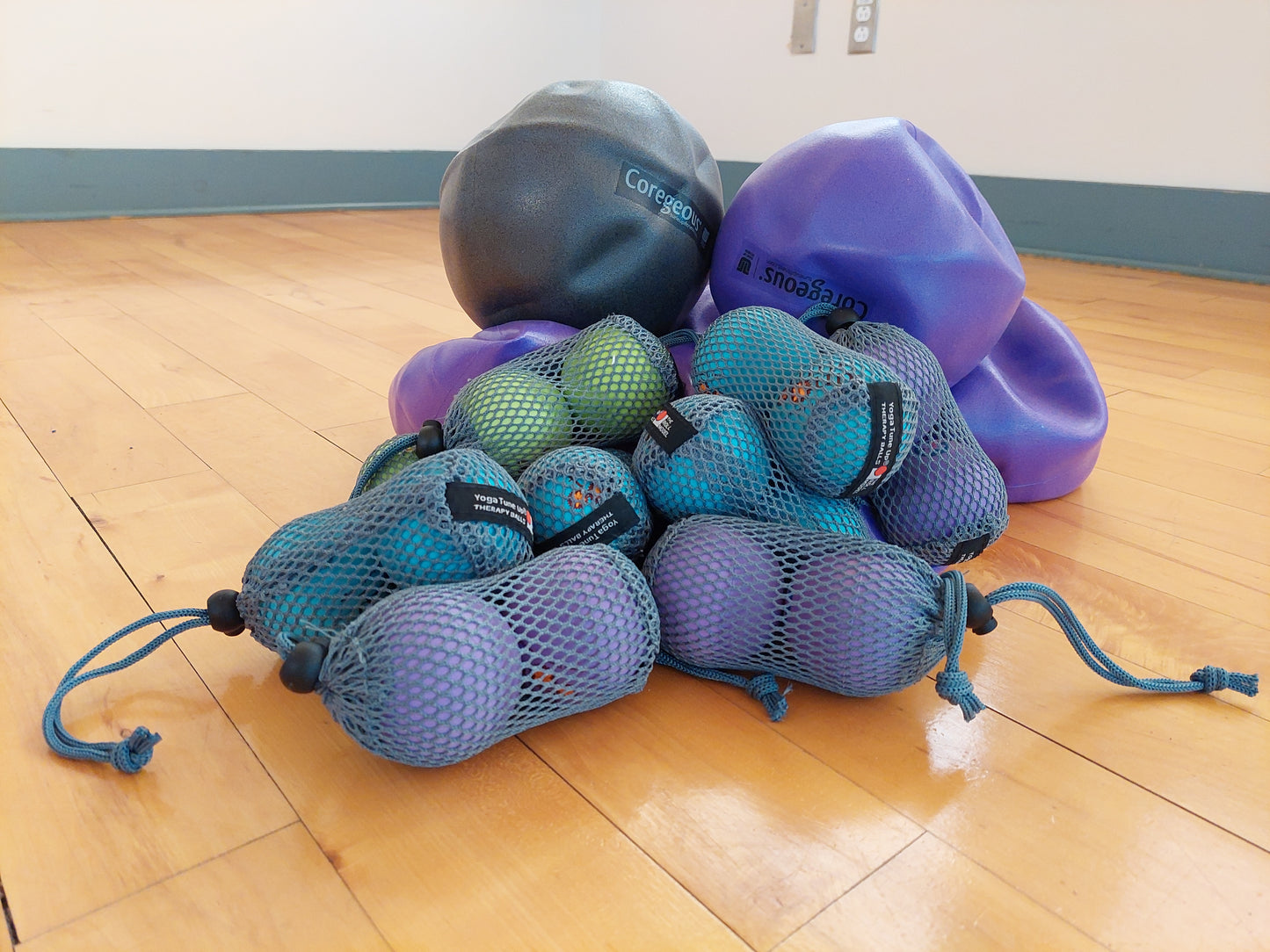 Yoga avec balles thérapeutiques
