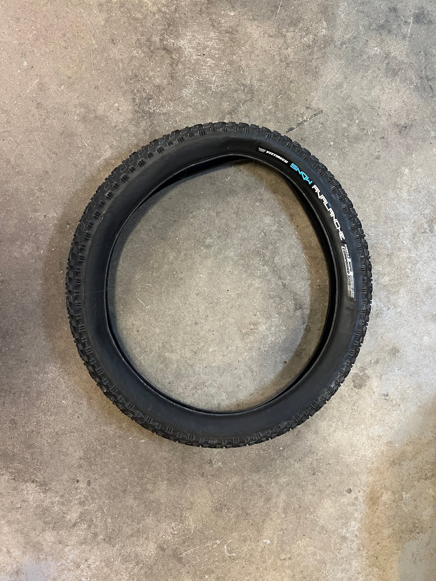 Pneus de Fatbike sans clou